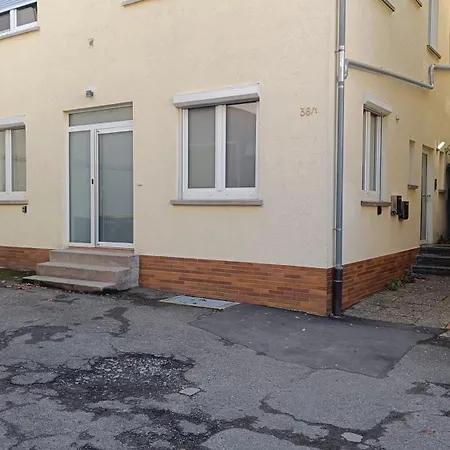 Rosenberg-suite, Zentral, Stellplatz, 70m2, Business & Privat Apartman *
