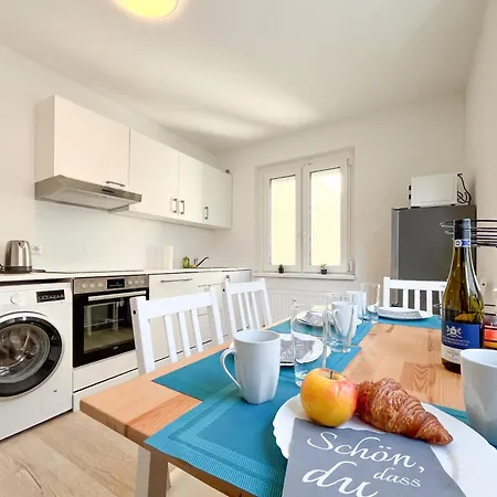 Rosenberg-suite, Zentral, Stellplatz, 70m2, Business & Privat Apartman